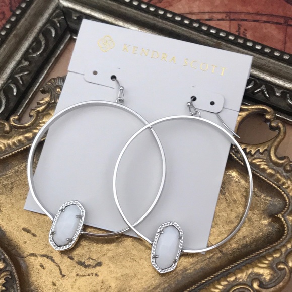 Kendra Scott Jewelry - KENDRA SCOTT • White Pearl Elora Hoop Earrings